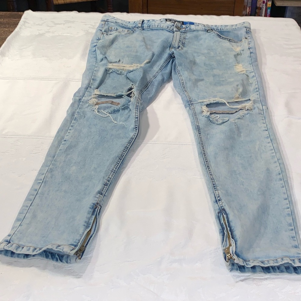 Hyperdenim Blue Distressed slim fit Jeans zippers‎ on ankle size 38 UNIQUE 😊